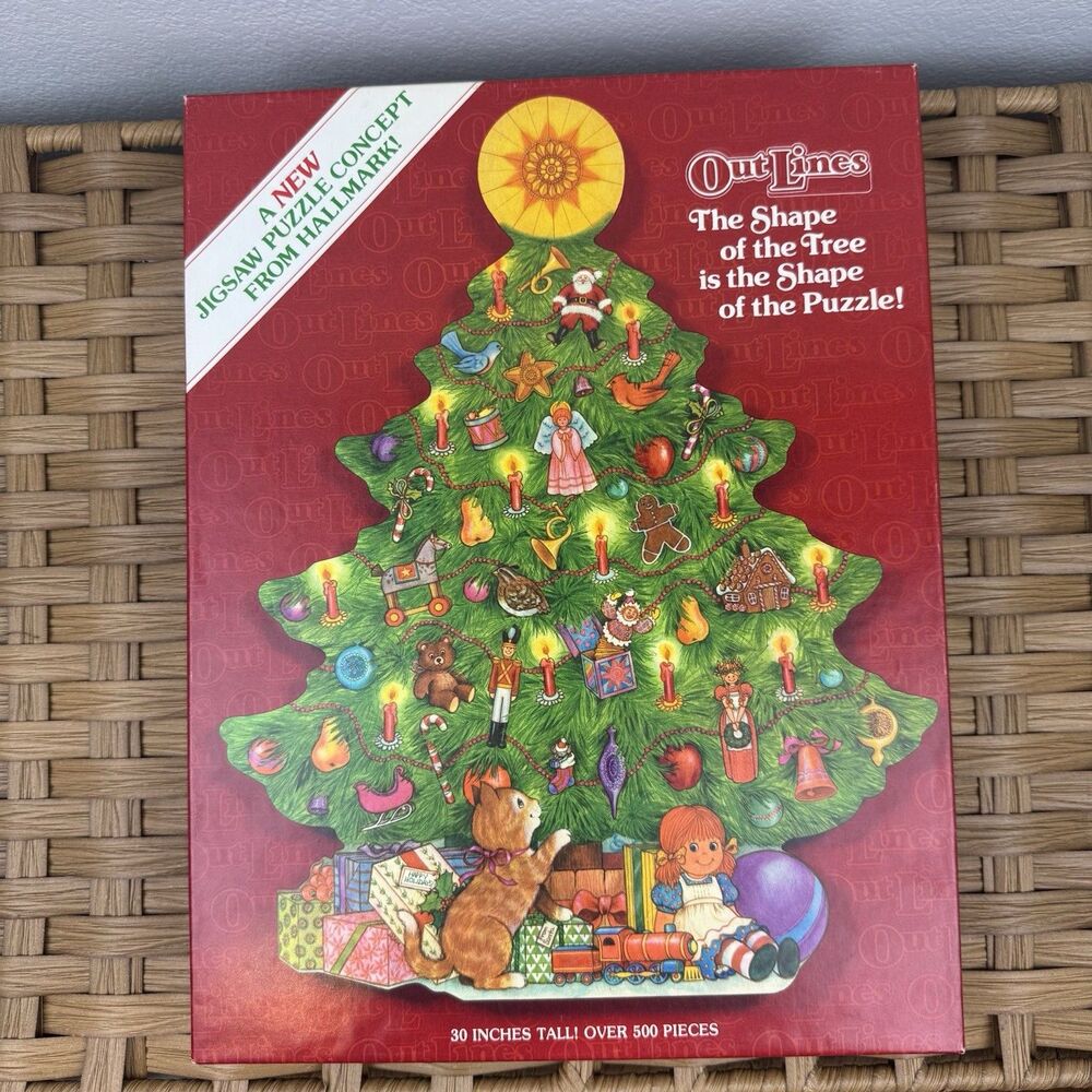 Springbok Vintage Christmas Tree Shaped Jigsaw Puzzle 500-749pc- Complete